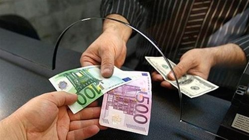 Долар впав, рубль зріс — курс валют від НБУ
