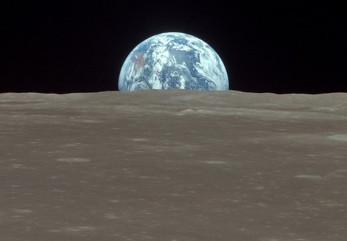 Роскосмос назвал дату высадки на Луне