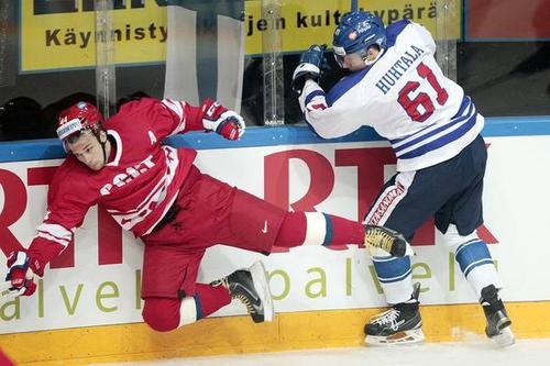 Сборная России по хоккею вышла на матч против Финляндии в форме СССР... и проиграла со счетом 3:0