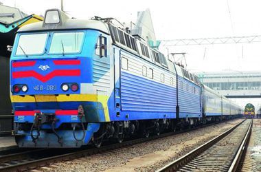 В поезде "Львов-Киев" обнаружили гранату: пассажиров эвакуировали