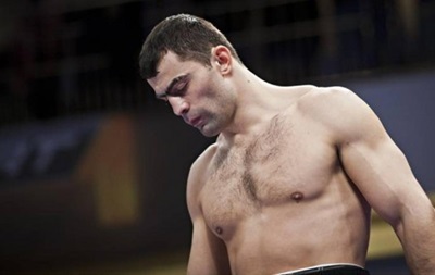 Бой украинского и российского боксеров в Лондоне отменен