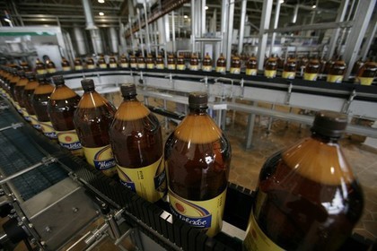 Житель Омска украл с завода 20 тонн пива