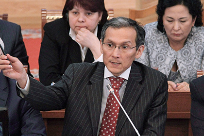 Премьер Киргизии решил «стряхнуть власть» и ушел в отставку