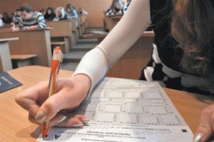 Боевики «ЛНР» не выпустили школьников сдавать ВНО