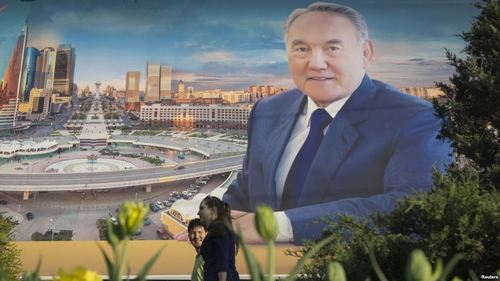 В Казахстане проходят досрочные президентские выборы
