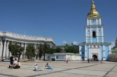За мир в Украине будут молиться 2000 экстрасенсов
