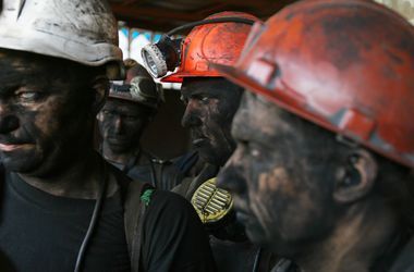 Рада нашла деньги на погашение огромных долгов по шахтерским зарплатам