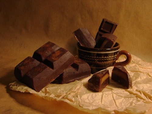 Темный шоколад стимулирует активность мозга и улучшает реакцию  