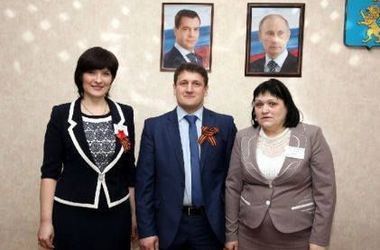 За фото с Путиным уволили директора харьковской школы