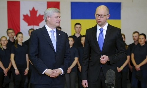 Яценюк надеется, что уже осенью между Украиной и Канадой будет ЗСТ