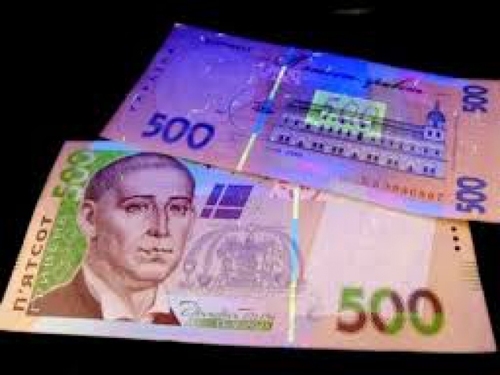 Президент заявив про друк фальшивих банкнот в зоні АТО