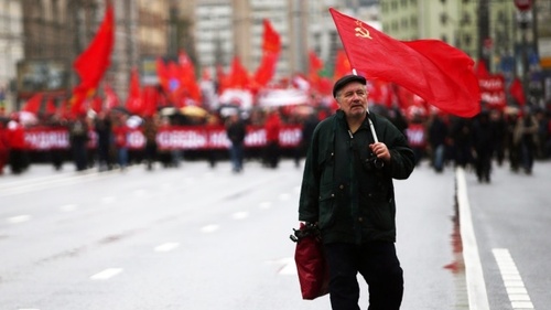 В Госдуме предлагают десятилетние сроки за приравнивание коммунизма к нацизму