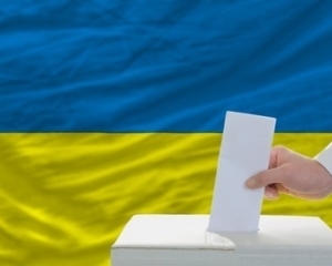 Українці  у жовтні мають намір проголосувати за 5 партій
