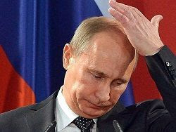 Для того, чтобы чувствовать себя в безопасности, друзья Путина должны находиться в России