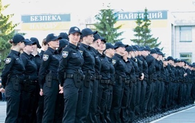 Правоохранители будут получать от 8 до 25 тысяч гривен - Аваков