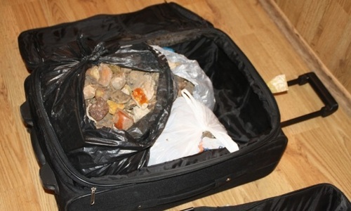 Трое граждан Украины через аэропорт Львов пытались вывезти партию янтаря на четыре миллиона гривен