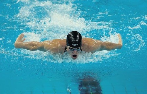 Украинец Андрей Хлопцов стал чемпионом Европейских игр в плавании баттерфляем
