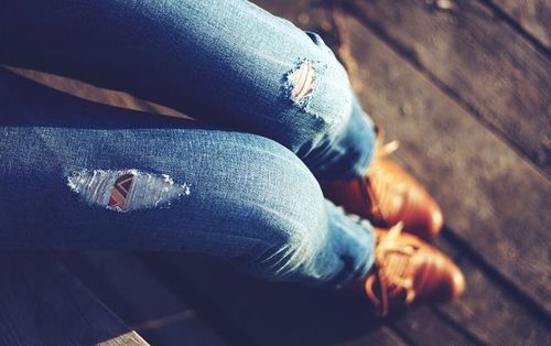 Популярная модель джинсов скинни может нанести вред здоровью