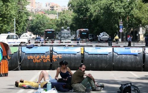Армения: Полиция не будет принимать ультиматум протестующих