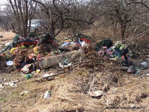Севастопольцев хоронят на мусорной свалке (ВИДЕО)