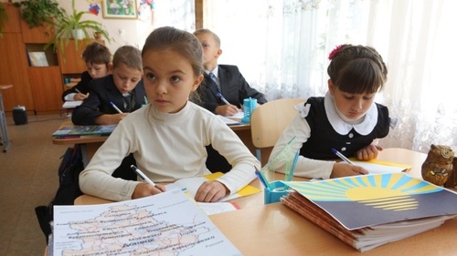 В школах самопровозглашенной ДНР будут изучать украинский язык наравне с русским  