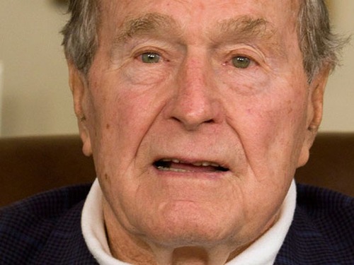 Буш-старший госпитализирован с переломом шейного позвонка