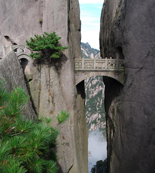 Мост бессмертных на горе Хуаншань