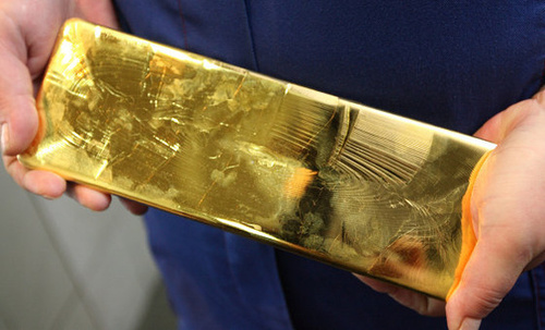 В Германии девушка нашла в озере слиток золота стоимостью 15 тысяч евро 