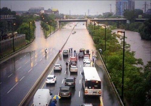 Наводнение на улицах Торонто