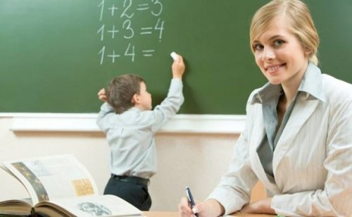 В Украине не может быть реформы среднего образования без увеличения зарплаты учителям, - Квит