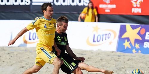 Сборная Испании по пляжному футболу победила украинцев в Суперфинале 