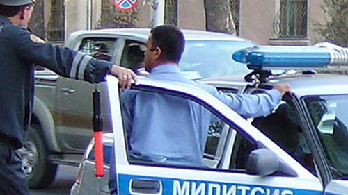 В результате нападения на отдел милиции и на здание МВД в Таджикистане погибли 17 человек