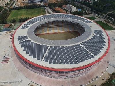 В Турции построили первый в мире стадион на солнечных батареях