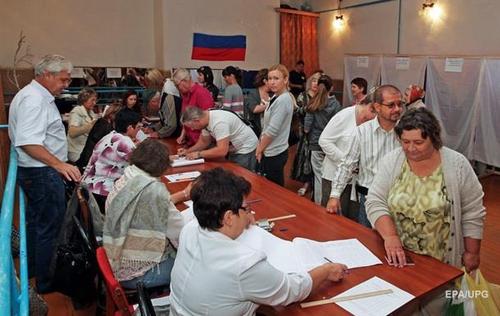 Россия проводит в Крыму местные выборы, несмотря на протест Киева