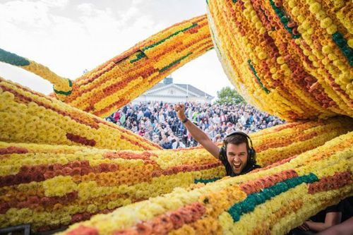 В Голландии прошел ежегодный парад цветочных скульптур