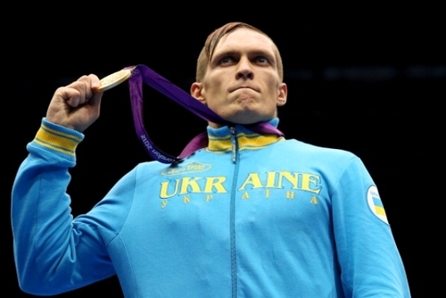 Український боксер Олександр Усик очолив рейтинг WBO у першій важкій вазі