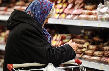 В России возвращаются к продуктовым карточкам