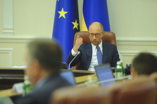 Яценюк соберет министров на заседание в Полтаве