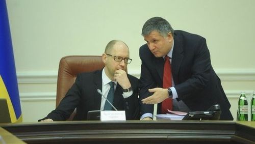 26 сентября Премьер-министр Украины Арсений Яценюк с рабочей поездкой в Харькове