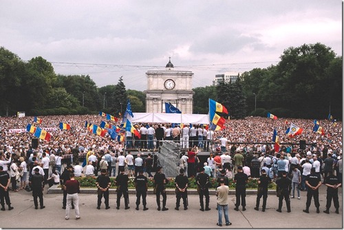Правящая в Молдавии коалиция отвергла возможность досрочных выборов в парламент