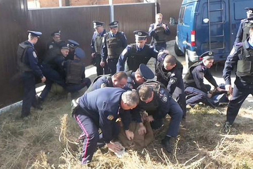 Под Харьковом милиция задержала пикетчиков возле НПЗ