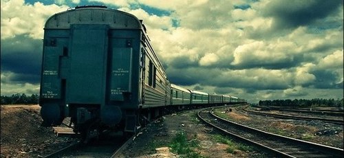 Поезд "Москва – Харьков" насмерть сбил четырех человек в России
