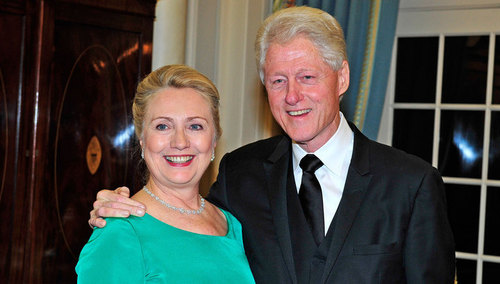 Книга-скандал: Хиллари Клинтон царапала и била Билла
