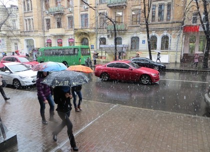 Внимание! Ухудшение погоды: завтра в Харькове снег и похолодание