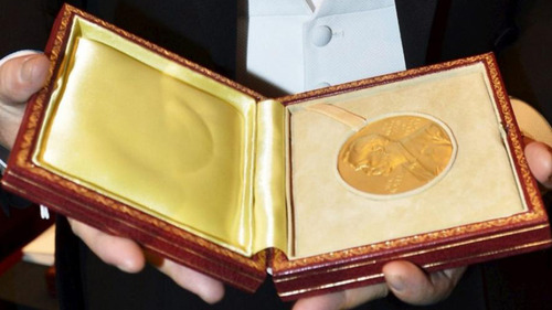 Нобелівську премію з економіки присудили за вивчення бідності та споживання