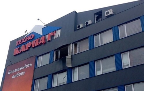 Торговый центр из гранатомета обстреляли в Мукачево