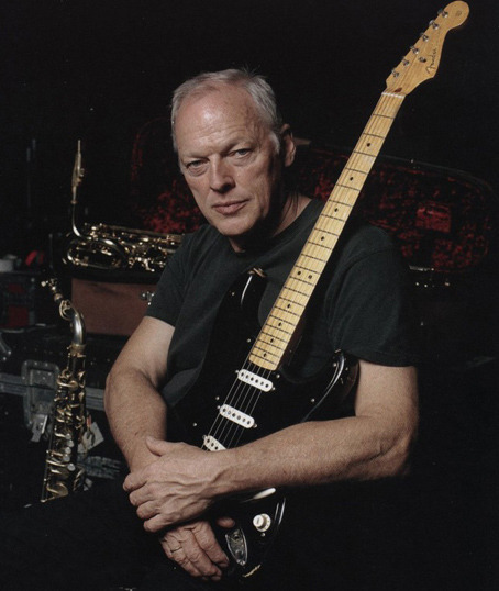 Фронтмен Pink Floyd Девід Гілмор заспіває пісню, присвячену «Небесній сотні»
