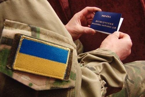 В Харькове демобилизованные бойцы АТО «штурмовали» военкомат (ВИДЕО)