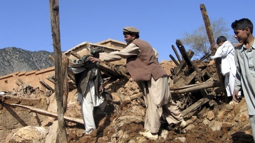 Кількість жертв землетрусу в Афганістані зросла до понад 330