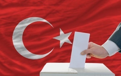 В Турции проходят досрочные парламентские выборы